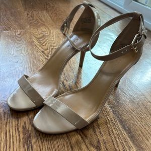 J. crew women’s beige heels sandals size 8.5